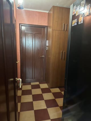 Продаж 1-кімнатної квартири на Троєщені