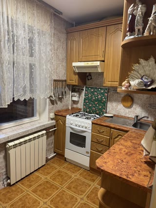Продаж 1-кімнатної квартири на Оболоні біля метро Мінська та ТРЦ Dream Town