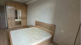 ქირავდება 4 ოთახიანი ბინა საბურთალოზე