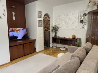 Продаж 2-к квартири метро Дарниця Краківська авторський ремонт