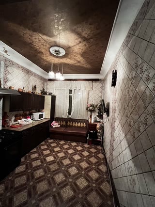 Продаж 5 кімнатної квартири в Шевченківському районі