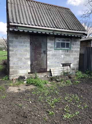 продам частину будинку в місті Лозова