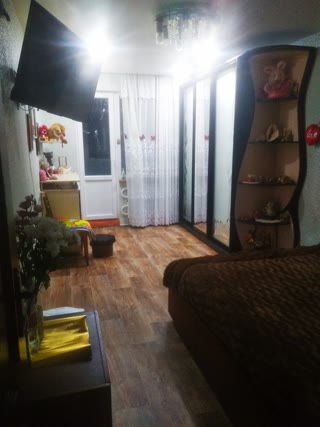 Продам чудову 3-кімнатну квартиру з бонусом, ст. м. "Перемога", вулиця Архітекторів