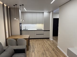 Продаж 1-кімнатна квартира ЖК Варшавський 2