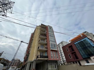 იყიდება 3 ოთახიანი ბინა დიდ დიღომში