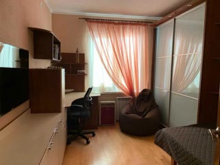 Продаж 3к квартири біля метро Героїв Дніпра