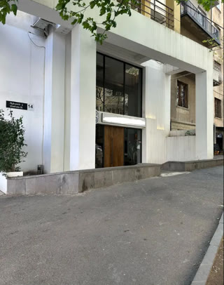 ქირავდება სავაჭრო კომერციული ფართი ვაკეში