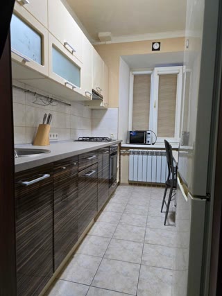 Продам 2-х рівневу квартиру, Центр
