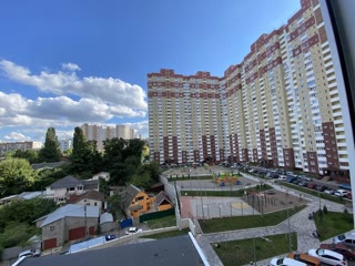 Продаж 2-кімнатної квартири в ЖК The lakes біля метро Деміївська