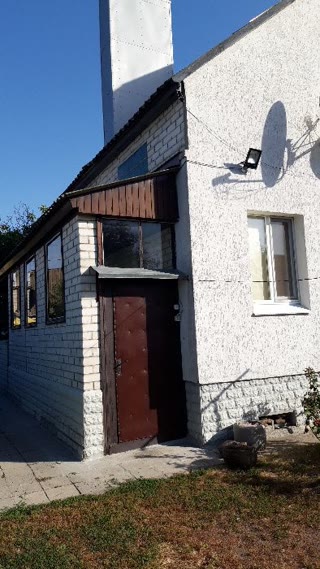 Продам 2х этажний будинок з мансардою в лагерях(район клубу)