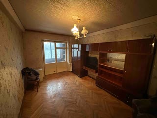 Продаж 1-кімнатної квартири біля метро Чернігівська та Дарниця