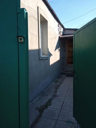 Продам будинок по вулиці Тюринській (Якира)148а