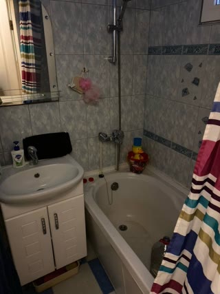 Продам 3к квартиру Холодна Гора