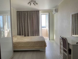 Продаж 1-кімнатної квартири біля метро Теремки та ТРЦ Respublika Park