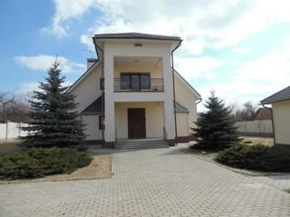Продам шикарный дом в центре пос. Высокий!