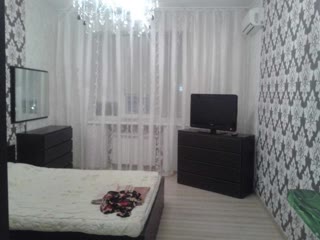 Продам 3к квартиру, Центр, м. Бєкєтова