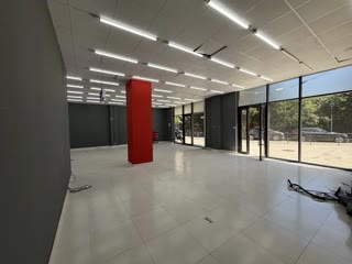 Universal commercial space for sale in Saburtalo