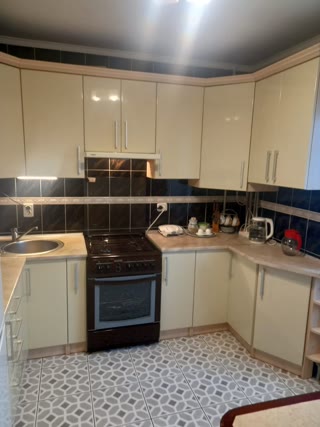 Sale of a 3-room apartment on Volodymyr Velykyi St. 🔑