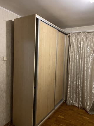 Продаж 3-кімнатної квартири на Дарниці з відмінною транспортною доступністю до метро Харківська та Вирлиця