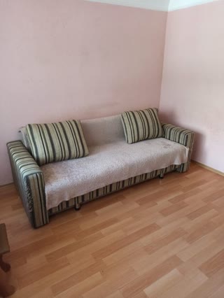 Продам гостинку на Одесській