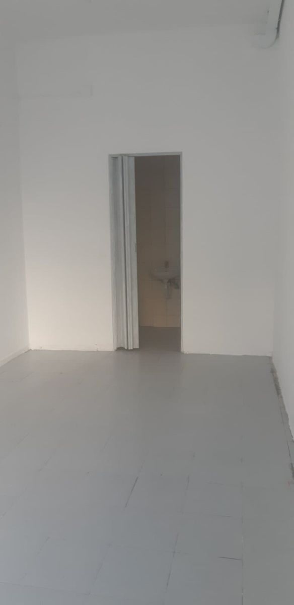 Κατάστημα 21τ.μ.