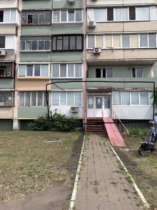 Продажа нежилого помещения под аптеку