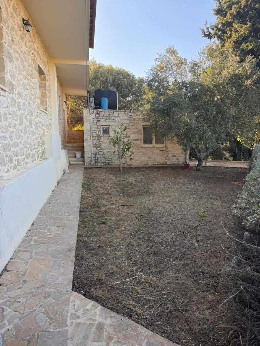 Μονοκατοικία 169τ.μ.