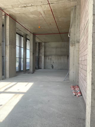 High-Visibility Commercial Spaces on the Central Highway