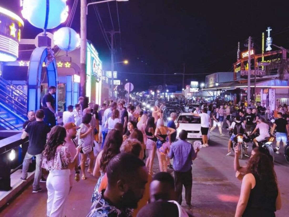 Συγκρότημα διαμερισμάτων 322τ.μ.