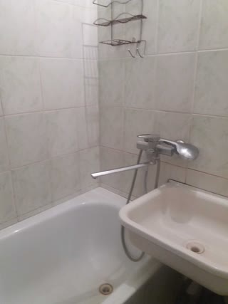Продам гостинку Нові Дома