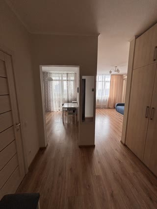 Продаж 1к квартири 43 кв.м, Паркові Озера, Дніпровський р-н