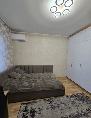 Продаж 3-кімнатної квартири біля метро Харківська