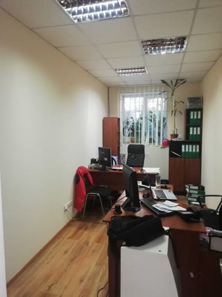 Продається офісне приміщення Дарницький р-н вул. Бажова метро Дарниця