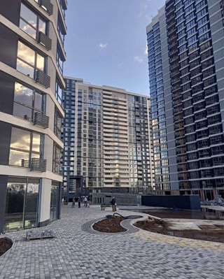 Продаж 2-кімнатної квартири в ЖК Зарічний біля метро Славутич