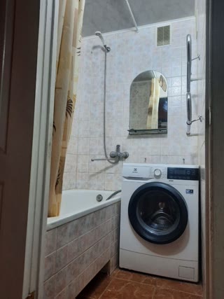 For Sale 3-room Apartment, Alekseevka