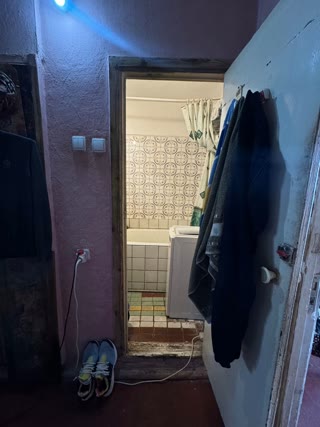Продаж 3-х кімнатної квартири, вул. Симиренка, Святошинський район