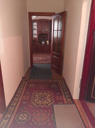 продається двокімнатна квартира