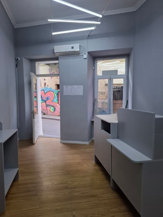 ქირავდება ვერაზე ოფისი