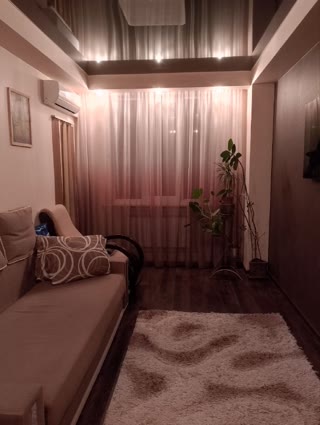 For Sale 3-room Apartment in Zhuralyevsky Residential Complex, Kyivskaya Metro