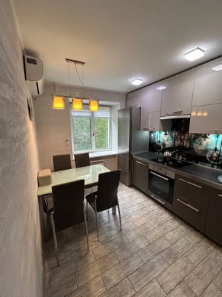 Sale of a 2-room apartment in Lukyanivka