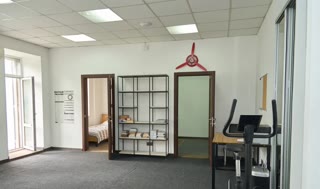 Продаж 2-кімнатної квартири-офіс в Центрі Києва біля метро Олімпійська