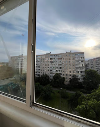 Продаж 1к квартири на просп. Романа Шухевича