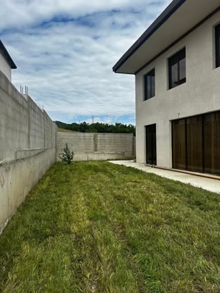 8-room private house for sale on Nutsubidze slope