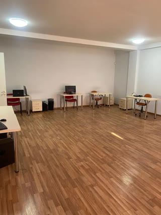 საბურთალოზე ქირავდება უნივერსალური კომერციული ფართი