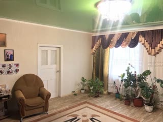 Продається великий і затишний будинок
