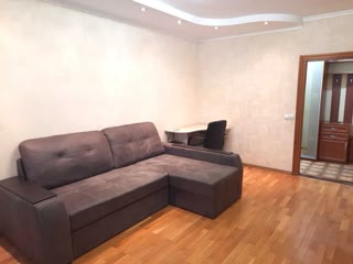 Продаж 2-кімнатної квартири на Позняках