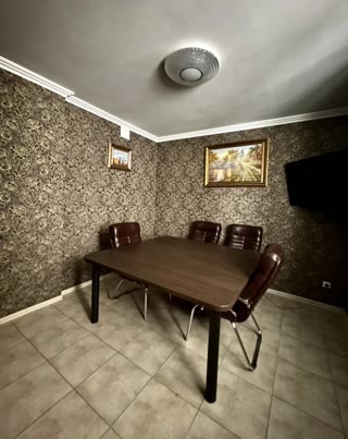 Продається просторий та сучасний офіс площею 120 м² на 2 поверсі на вул. Олени Пчілки, Позняки