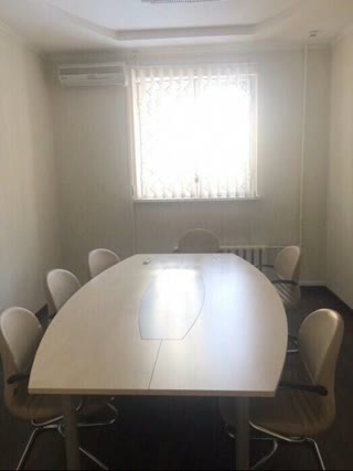 Продаж фасадного приміщення. Неж/ф. Відд/вхід. Парковка.