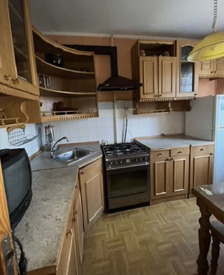 Продаж 3к квартири 72 кв. м