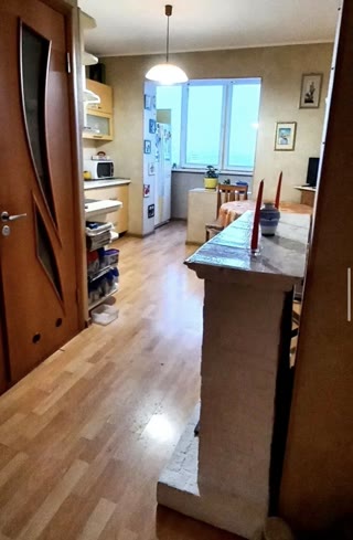 Продаж 2-кімнатної квартири біля парку Совки
